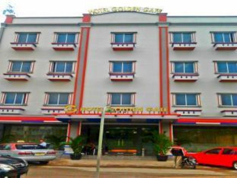Collection O 625 Hotel Golden Gate Batam Exteriör bild