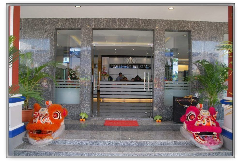 Collection O 625 Hotel Golden Gate Batam Exteriör bild